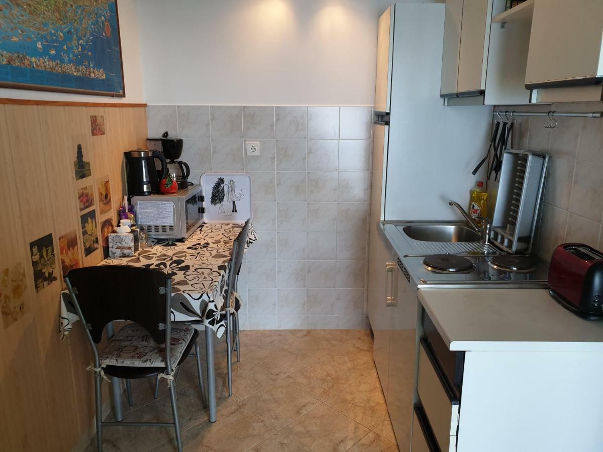 Bajo - Free Parking Apartment *